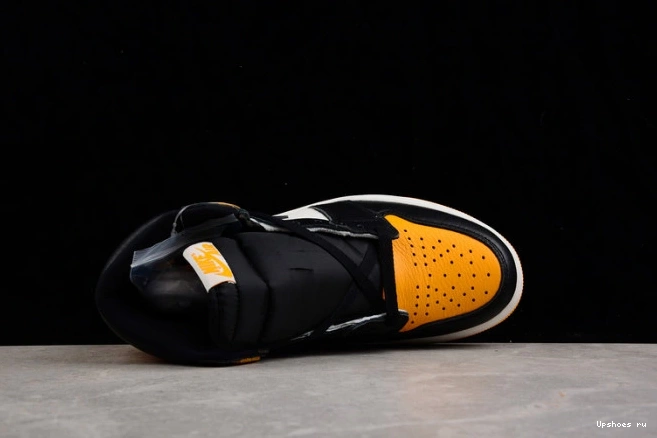 555088-711 1 OG Taxi Jordan Retro High 0131